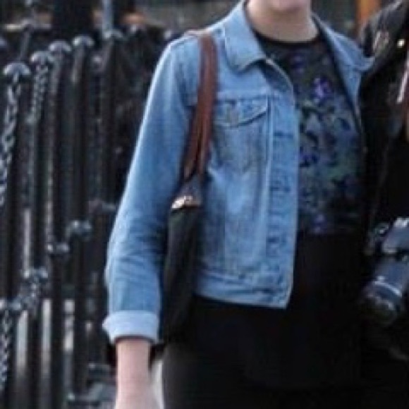 Levi’s Denim Jacket size Small - great condition! - Picture 3 of 5